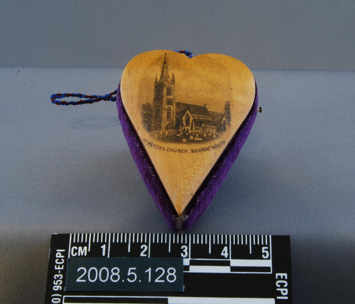 Mauchline Ware – The Scottish Souvenirs